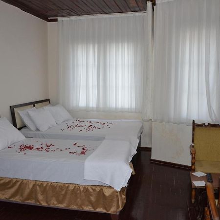 Reyna Suite Istanbul Bagian luar foto