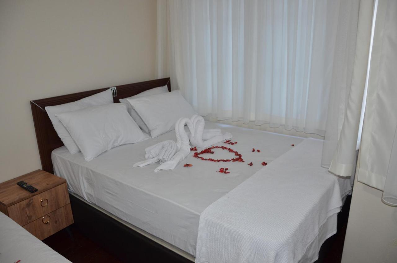 Reyna Suite Istanbul Bagian luar foto